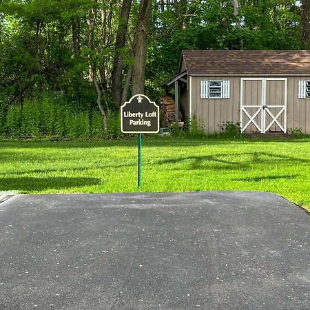 Stylish Studio With Fireplace About 3 Mi From Dtwn! Saratoga Springs Extérieur photo