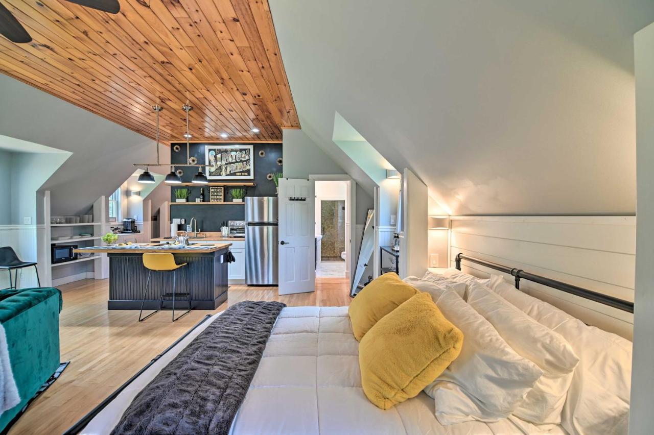 Stylish Studio With Fireplace About 3 Mi From Dtwn! Saratoga Springs Extérieur photo